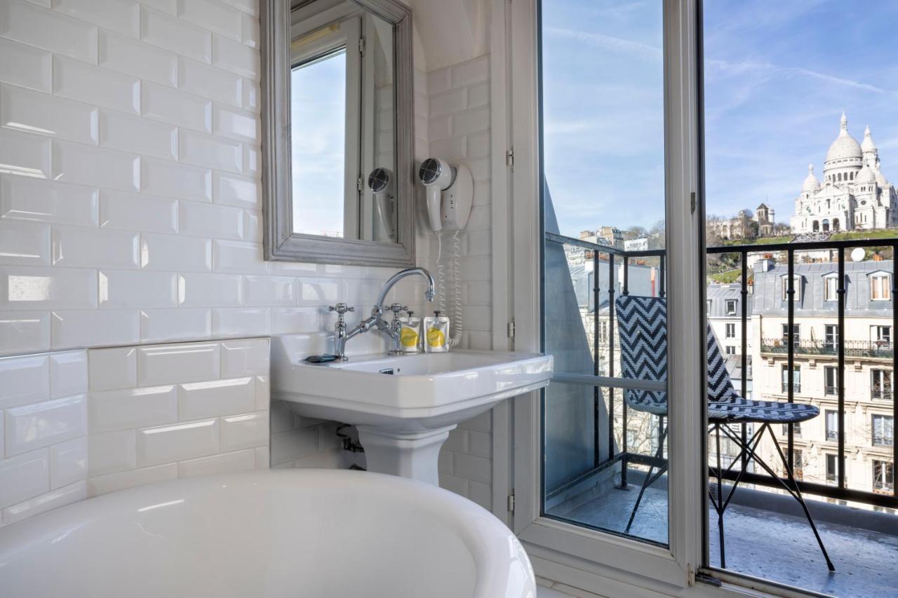 Superior Double Room Balcony Sacré-Cœur Basilica View